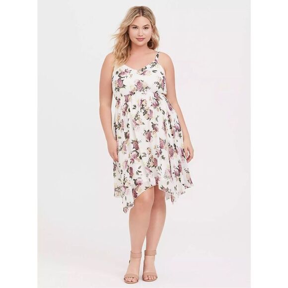 Torrid Floral Chiffon Empire Waist, Asymmetric Hem Dress Size 1X Soft Girl - Picture 1 of 14